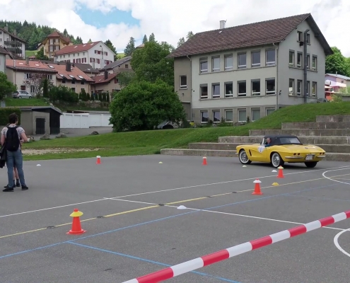 Rückwärts-Slalom in Sainte-Croix