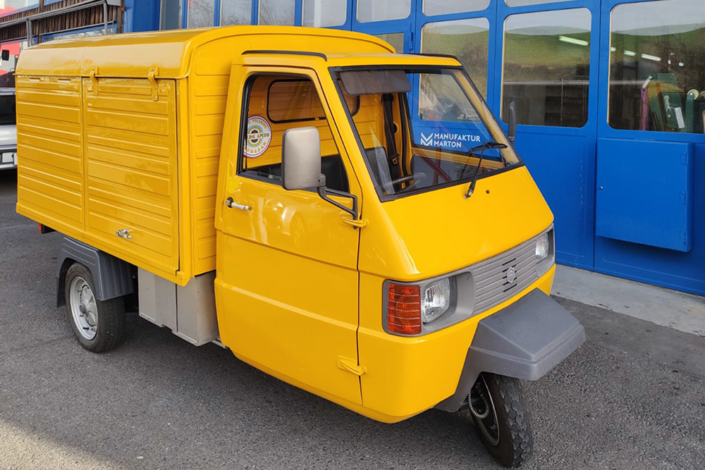 Der Piaggio Ape ist zum Abflug bereit